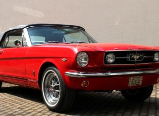 Ford Mustang Convertible GT Cabrio – Rot